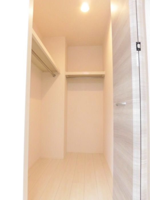 クローバー Ａの収納|ウォークインクローゼット