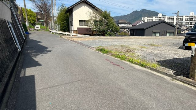 ーBloomーブルーム小倉北区南丘1丁目　【小倉北区　新築戸建て】の前面道路含む現地写真|現地撮影　2024,4,12　ーBloomーブルーム小倉北区南丘1丁目　【小倉北区　新築戸建て】