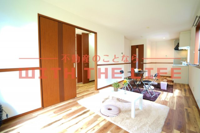 スリーゼ【キャッシュバック対象】の居間・リビング|ゆったり過ごせる居間です