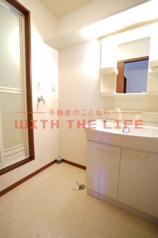 スリーゼ【キャッシュバック対象】の洗面所|コンパクトで使いやすい洗面所