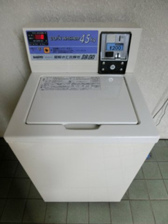 【その他共用部分】 | 各階にコインランドリーあり。