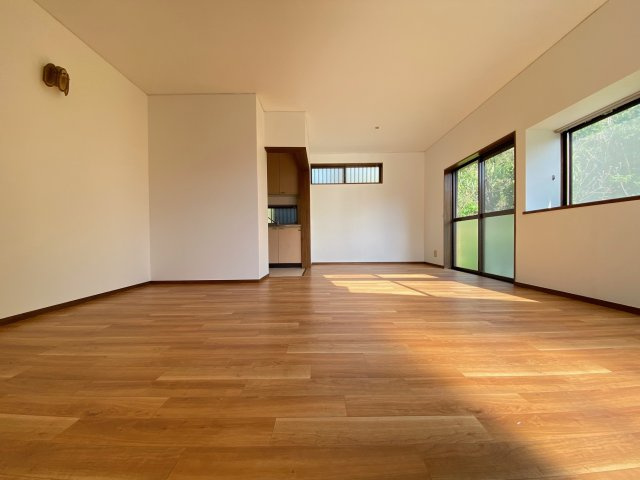 あかしあ台戸建の居間・リビング