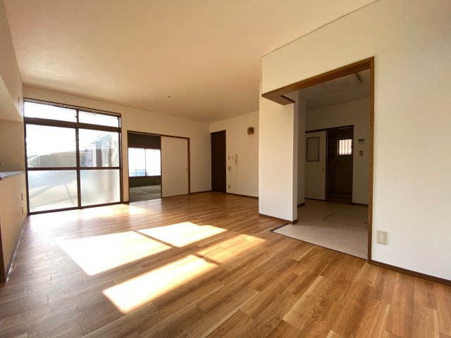 あかしあ台戸建の居間・リビング