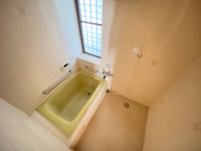 あかしあ台戸建の浴室