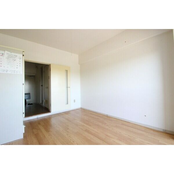 神戸市西区北別府４丁目の賃貸マンションの居間・リビング