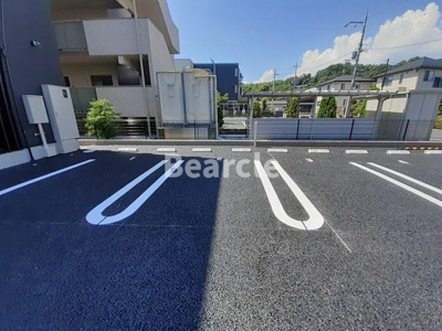 【駐車場】 | ラクーン堅田 | 駐車場があるので、車を買う予定の方も安心です