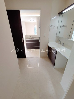 【洗面所】 | ル　ブレ | 別部屋写真です。