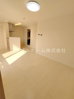 【居間・リビング】 | ル　ブレ | 別部屋写真です。