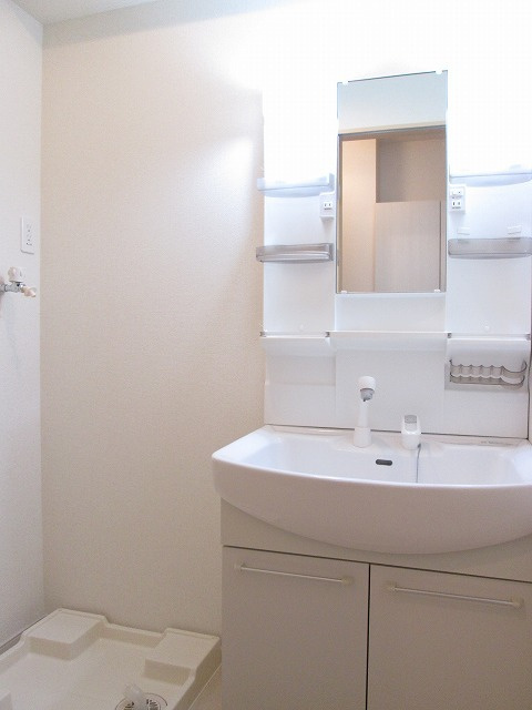 メゾン早坂　壱番館の洗面所|洗面所