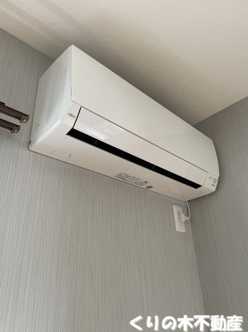 【設備】 | R's GARAGE | エアコン付き