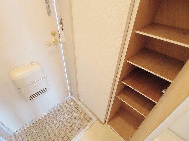 カーサ蟹原の収納