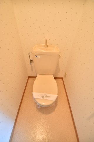 大阪市都島区東野田町４丁目の賃貸マンションのトイレ