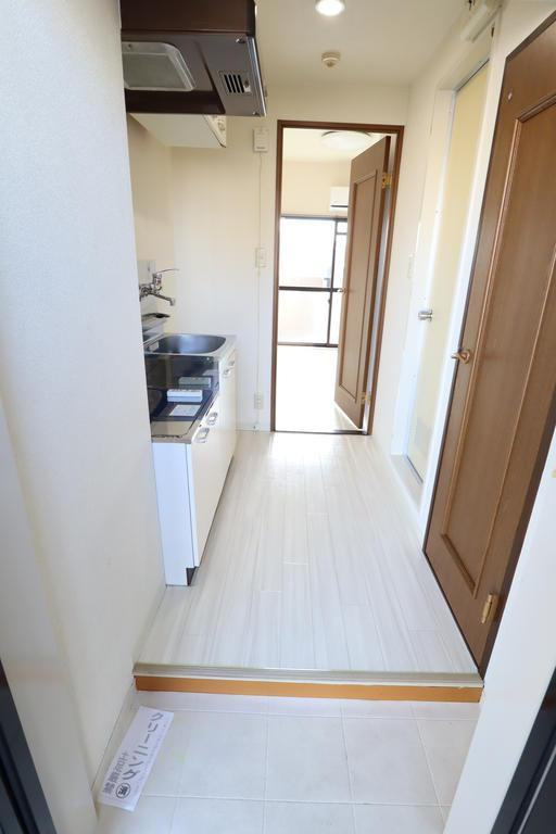 大阪市都島区東野田町４丁目の賃貸マンションの玄関