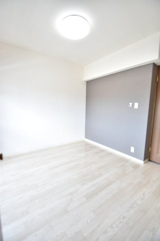 大阪市都島区東野田町４丁目の賃貸マンションの居間・リビング