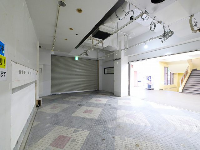トミオプラザの内装