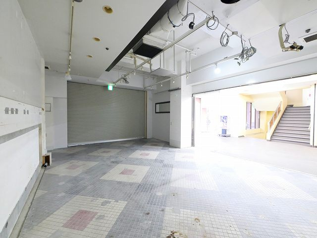 トミオプラザの内装