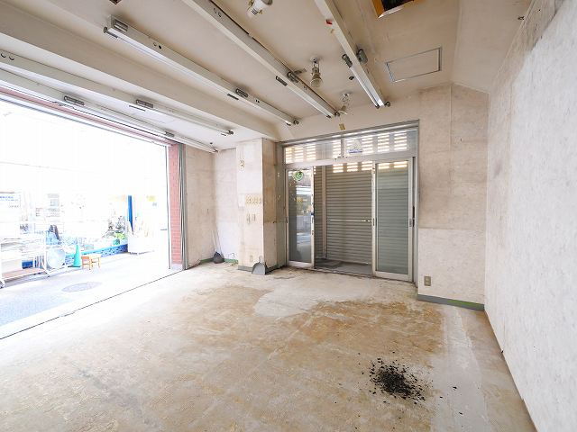 トミオプラザの内装