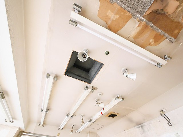 トミオプラザの内装