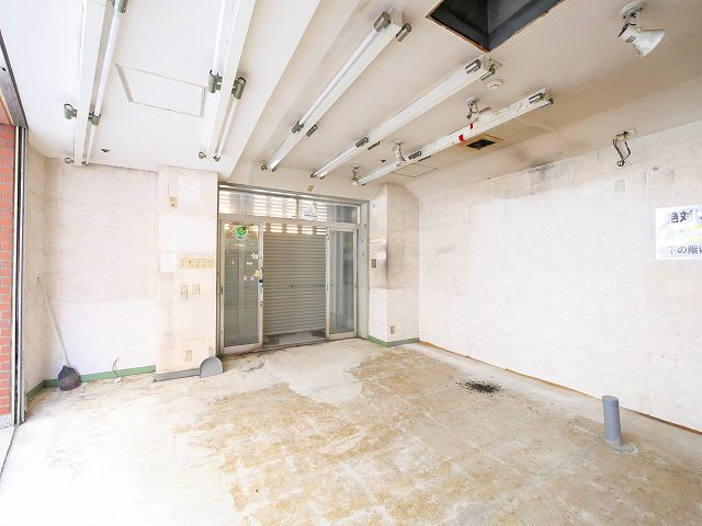 トミオプラザの内装