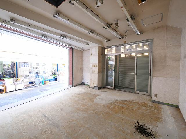 トミオプラザの内装