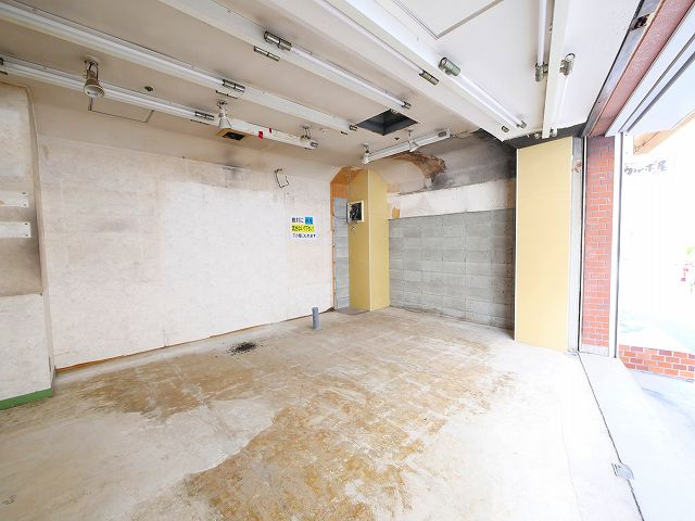 トミオプラザの内装