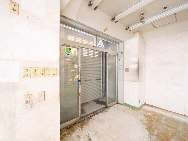 トミオプラザの内装