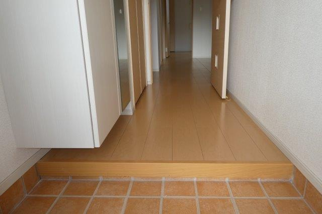 プラシードＡの玄関