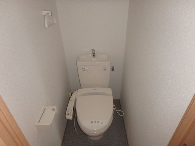 グランデージ長田東のトイレ