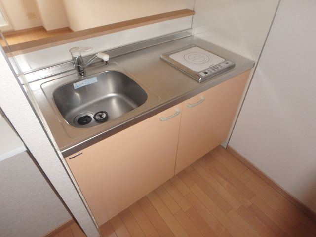 グランデージ長田東のキッチン