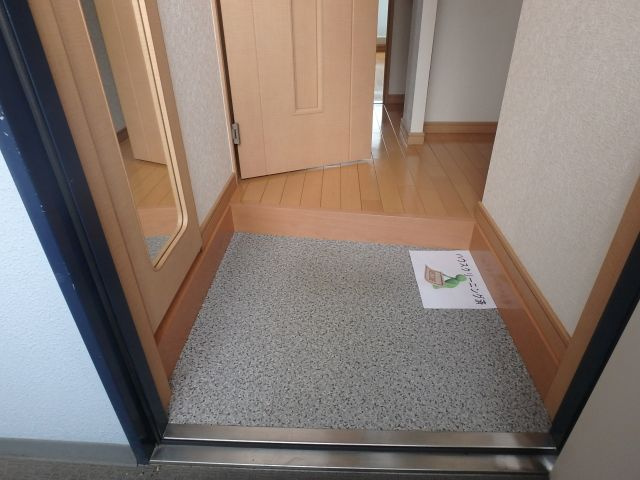 グランデージ長田東の玄関