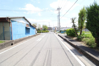 【前面道路含む現地写真】