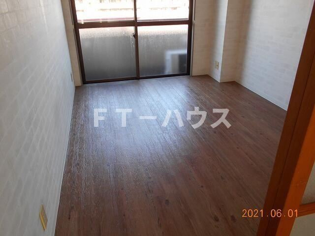 ラ・ファイエット本郷の居間・リビング