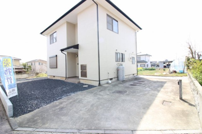 【駐車場】 | 太田市上強戸　中古戸建 | 駐車スペースもあります