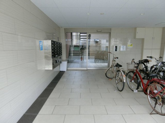 【エントランス】