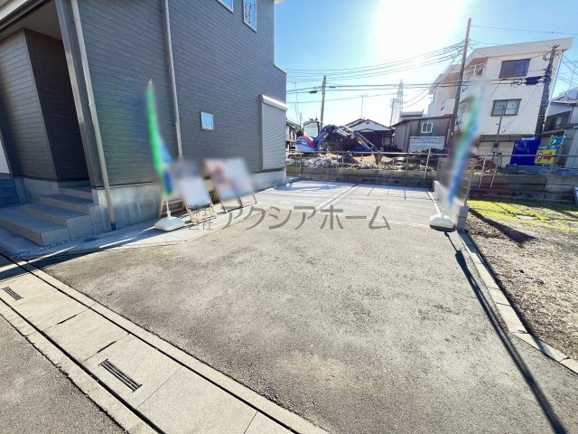 入間市扇台6丁目・全5棟　新築一戸建　4号棟　～全室南西向き～の駐車場|駐車並列2台可