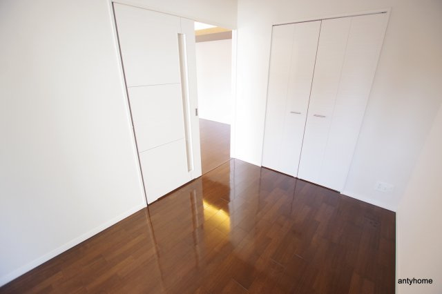 ラウレアの洋室