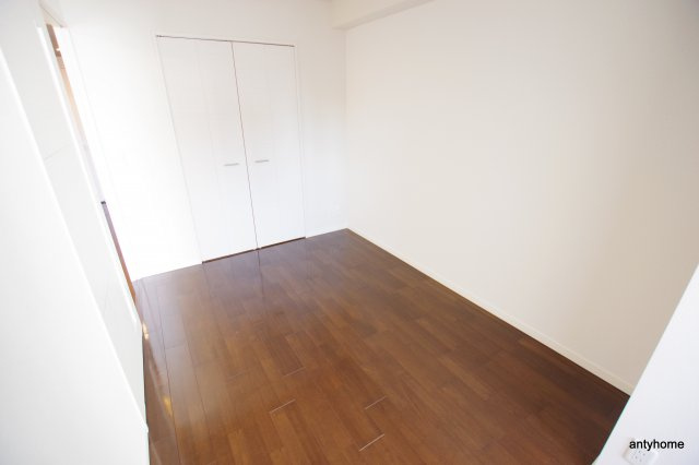 ラウレアの寝室