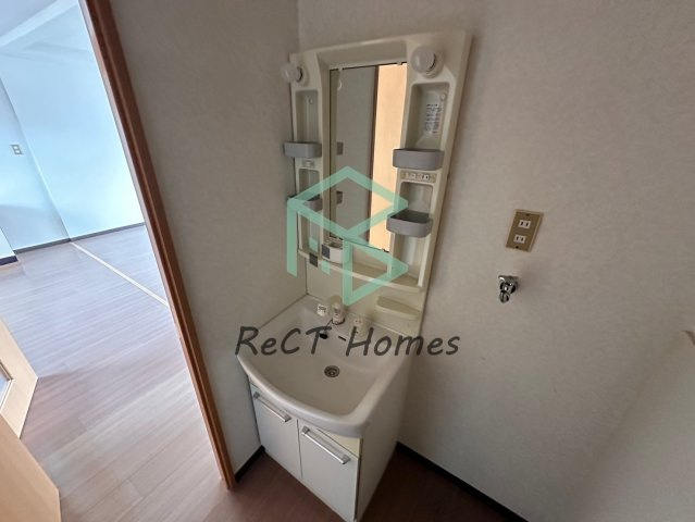 姫路市飾磨区清水２丁目の賃貸マンションの独立洗面台
