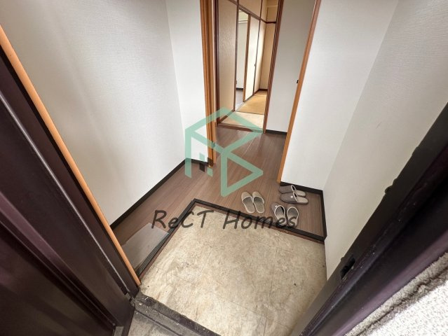 姫路市飾磨区清水２丁目の賃貸マンションの玄関