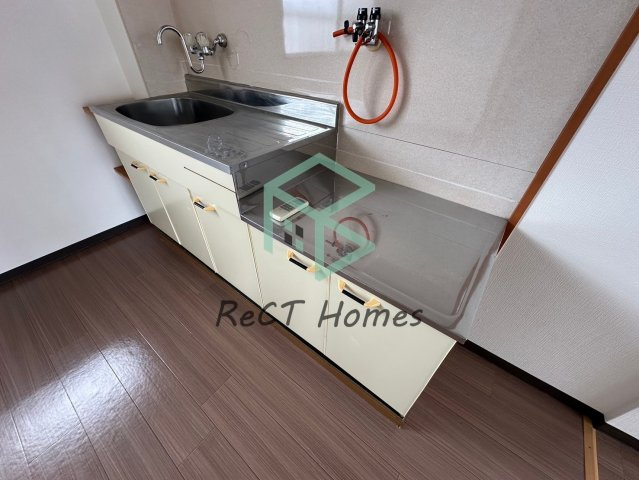 姫路市飾磨区清水２丁目の賃貸マンションのキッチン