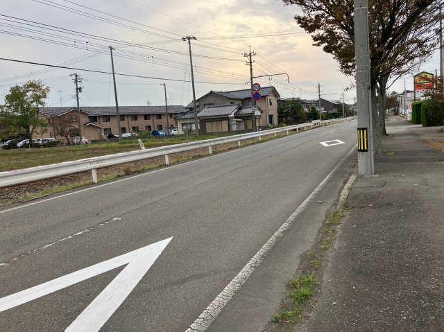 坂井市三国町竹松の前面道路含む現地写真