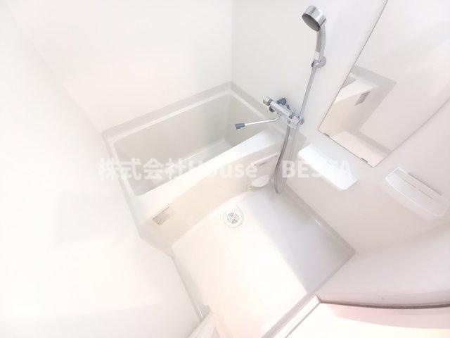 ララプレイス三宮ルミナージュの浴室