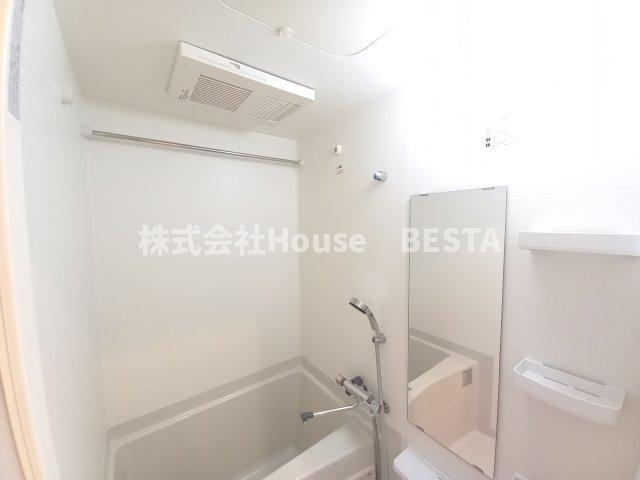 ララプレイス三宮ルミナージュの浴室