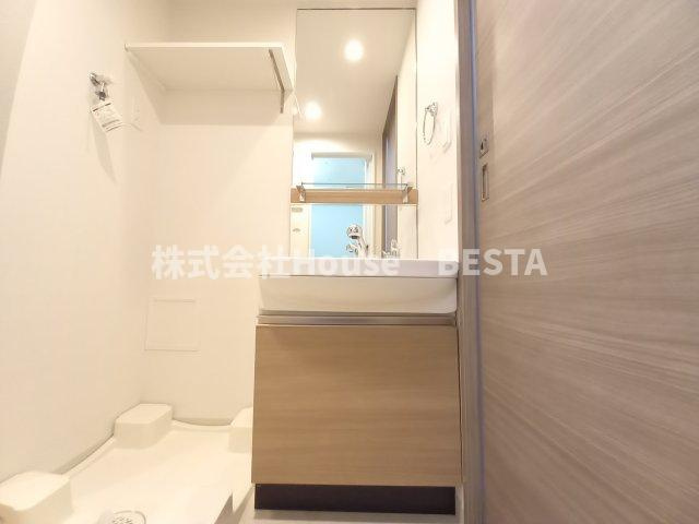 ララプレイス三宮ルミナージュの独立洗面台