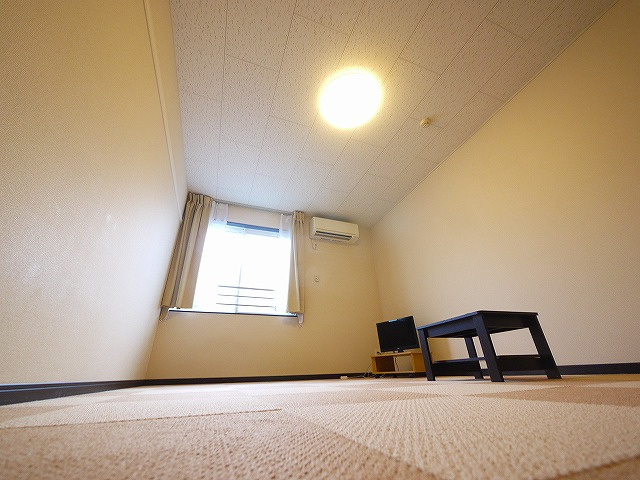 レオネクストビー　シェルの内装|明るい色調の室内です