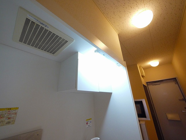 レオネクストビー　シェルのキッチン|上部収納です