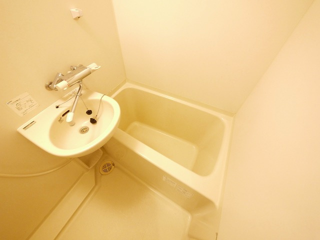 レオネクストビー　シェルの浴室|ゆったり過ごせるお風呂です