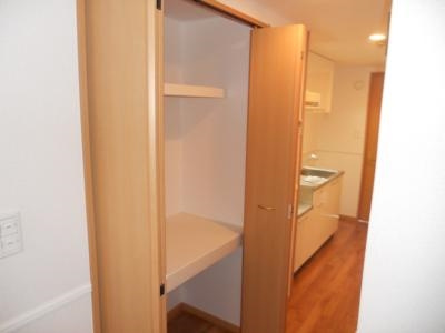 グラン・シエルの内装|廊下収納