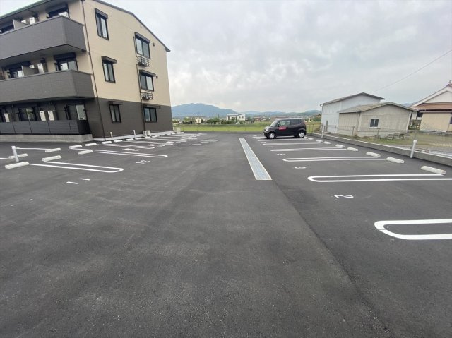 パストラル　ヴィラの駐車場