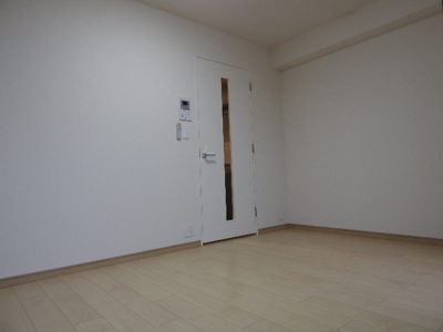 【居間・リビング】 | リブリ・新丸子 | ※同間取り別部屋参考写真です
